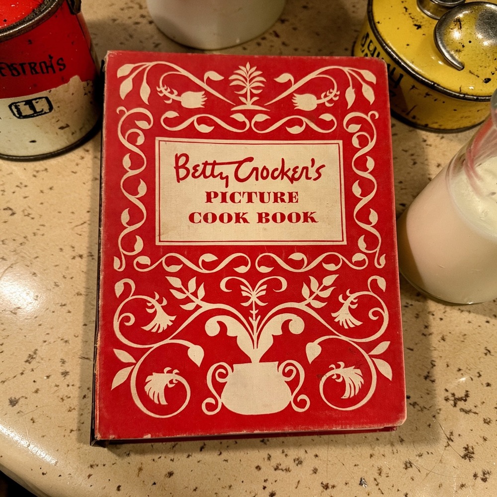 Vintage 1950 Betty Crocker's Picture Cook Book 1st Edition 6th Printing 5-Ring